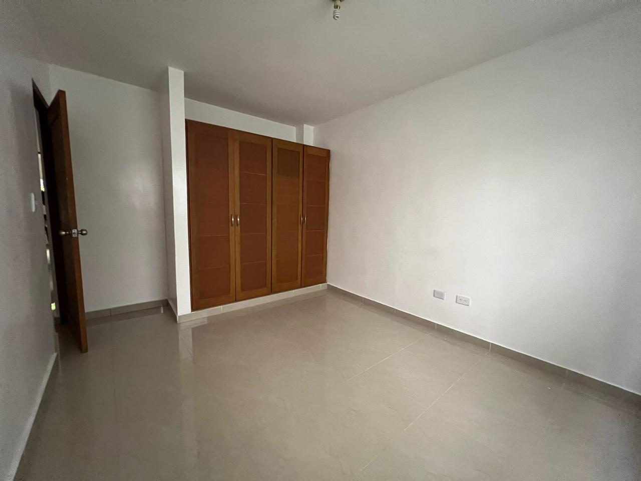 Apartamento de 3 Habitaciones en Venta en el Ensanche Isabelita.  Foto 7291897-5.jpg