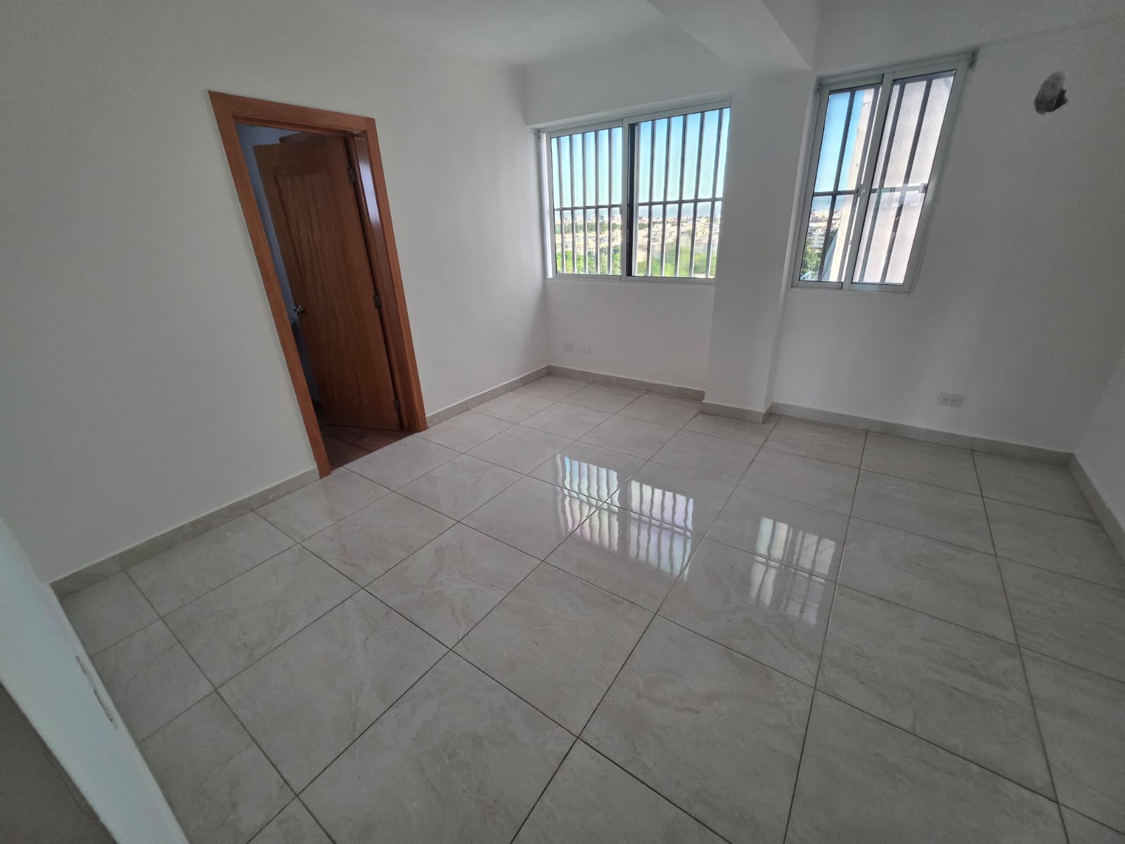 Alquilo Apto en Reparto Miguelina próximo a Plaza Patio Colombia  Foto 7291989-2.jpg