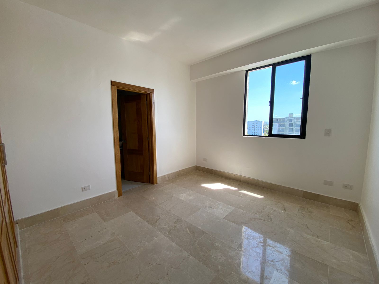 ????️ Renta de Apartamento Nuevo en Torre Moderna – Villa María Santia Foto 7291993-8.jpg