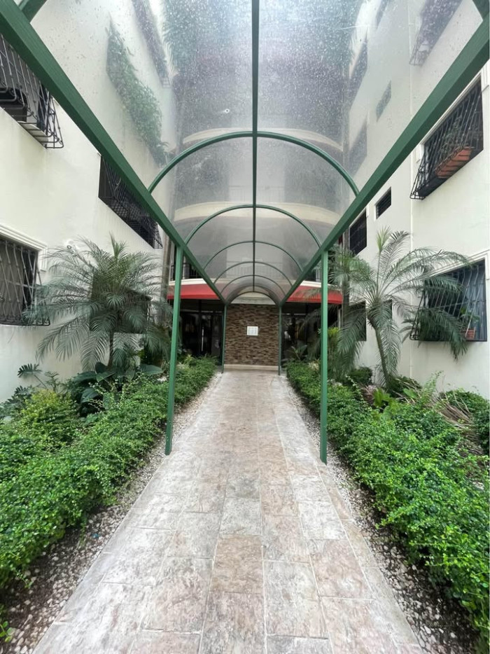 Apartamento en Renta – Amplio Elegante y Totalmente Amueblado Foto 7292076-10.jpg