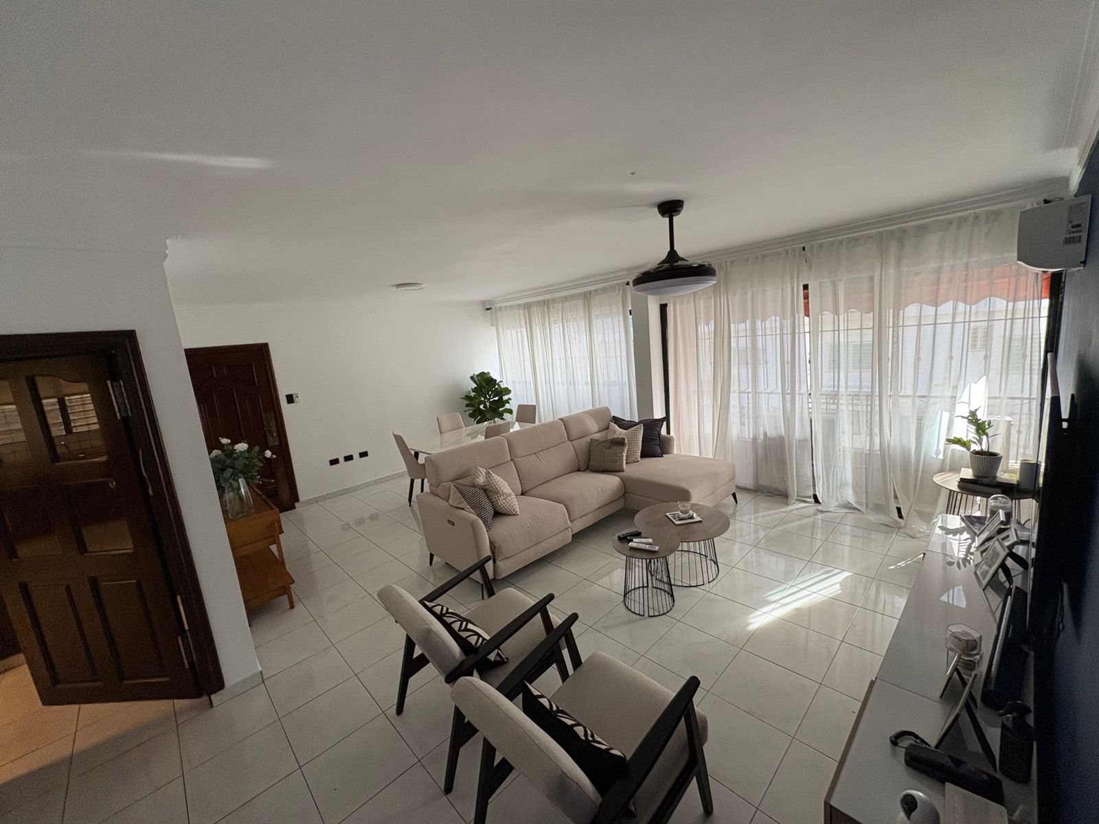 Apartamento en alquiler en Evaristo Morales Foto 7292135-3.jpg