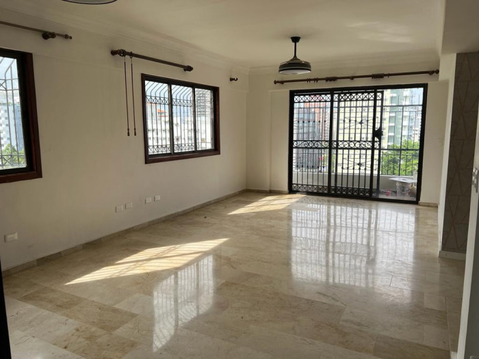 Alquiler espacioso Apartamento en Piantini Foto 7292152-4.jpg