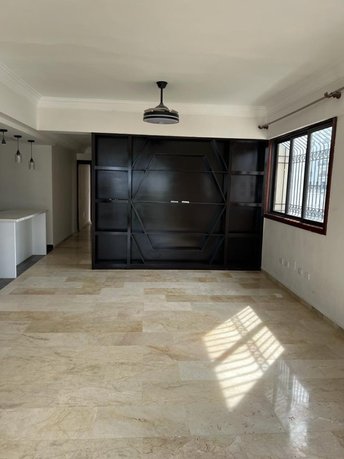 Alquiler espacioso Apartamento en Piantini Foto 7292152-8.jpg