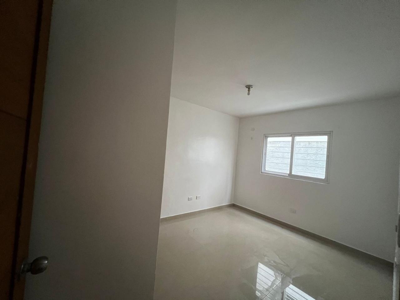 Apartamento de 3 Habitaciones en Venta en el Ensanche Isabelita.  Foto 7292390-6.jpg