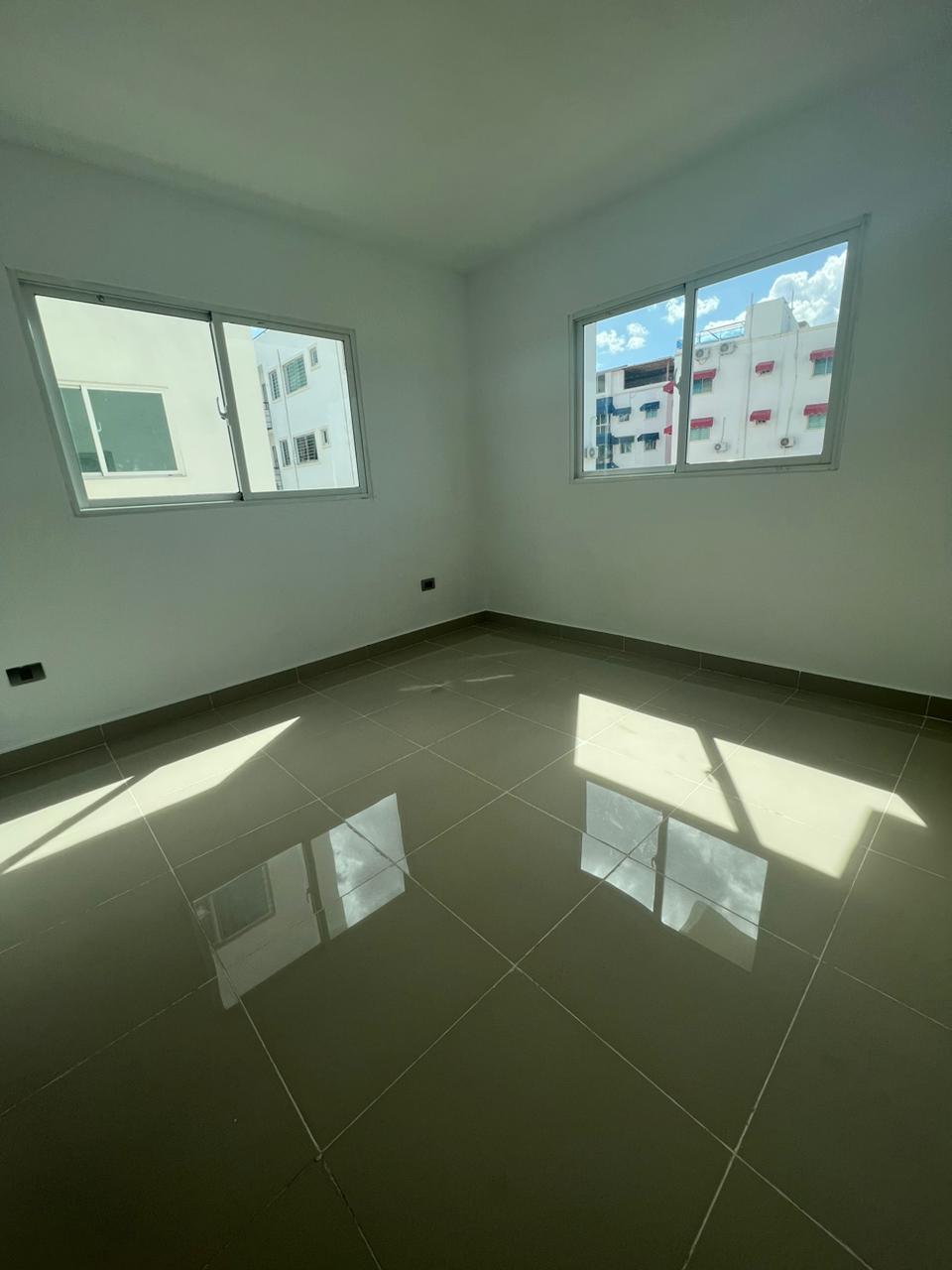 Hermoso apartamento de 3 habiataciones Foto 7292566-3.jpg