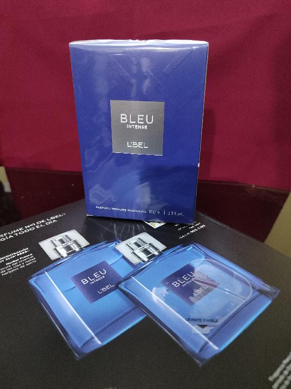 Perfume de hombre  Foto 7292864-1.jpg