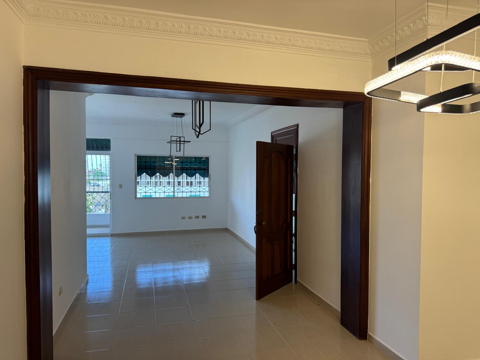 ALQUILO APARTAMENTO EN EVARISTO MORALES. 3 Hab. 2.5 Baños. Foto 7293012-1.jpg