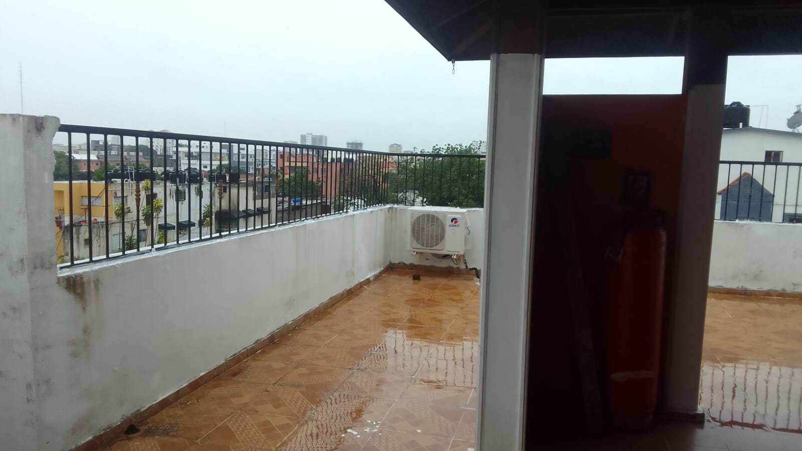 Se Vende Apartamento Con Terraza De 3 Habitaciones Amplio En El Millon Foto 7293018-12.jpg