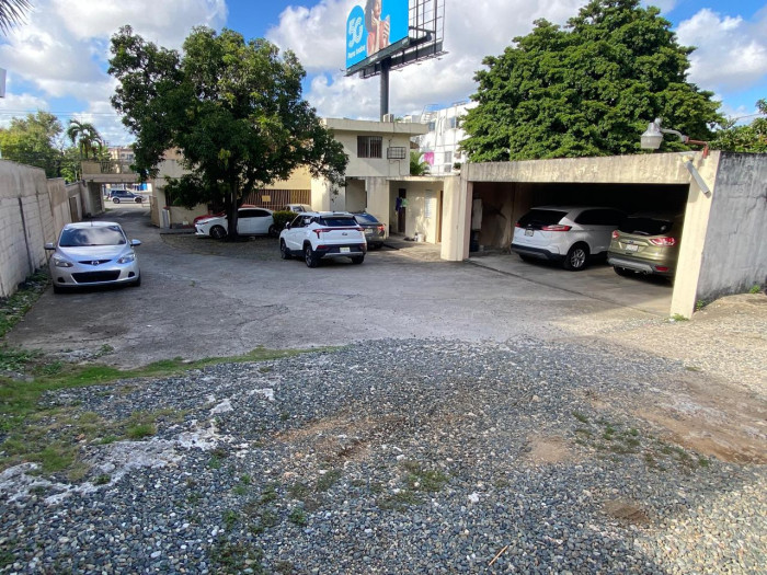 Venta de terreno uso comercial en la Av. 27 de febrero Foto 7293141-2.jpg