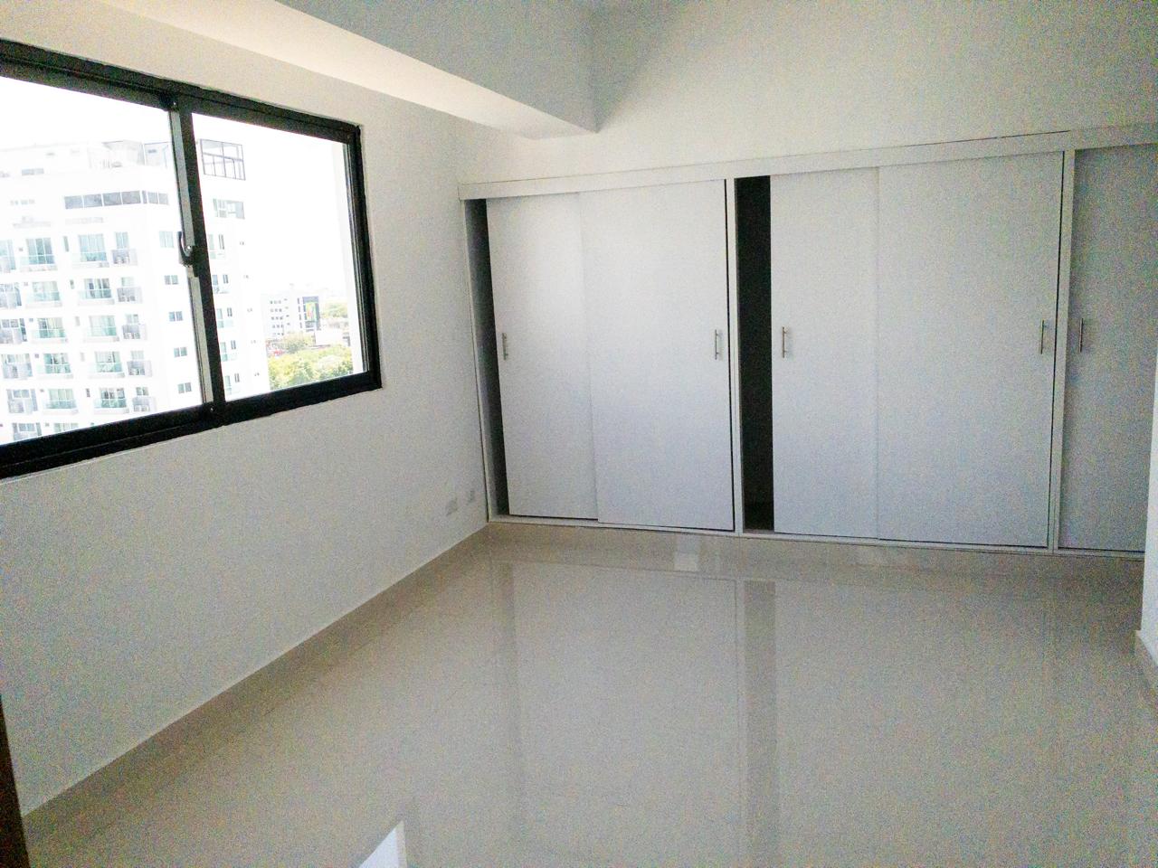 Alquiler de Apartamento en Torre Ensanche Serrallés Foto 7293360-5.jpg