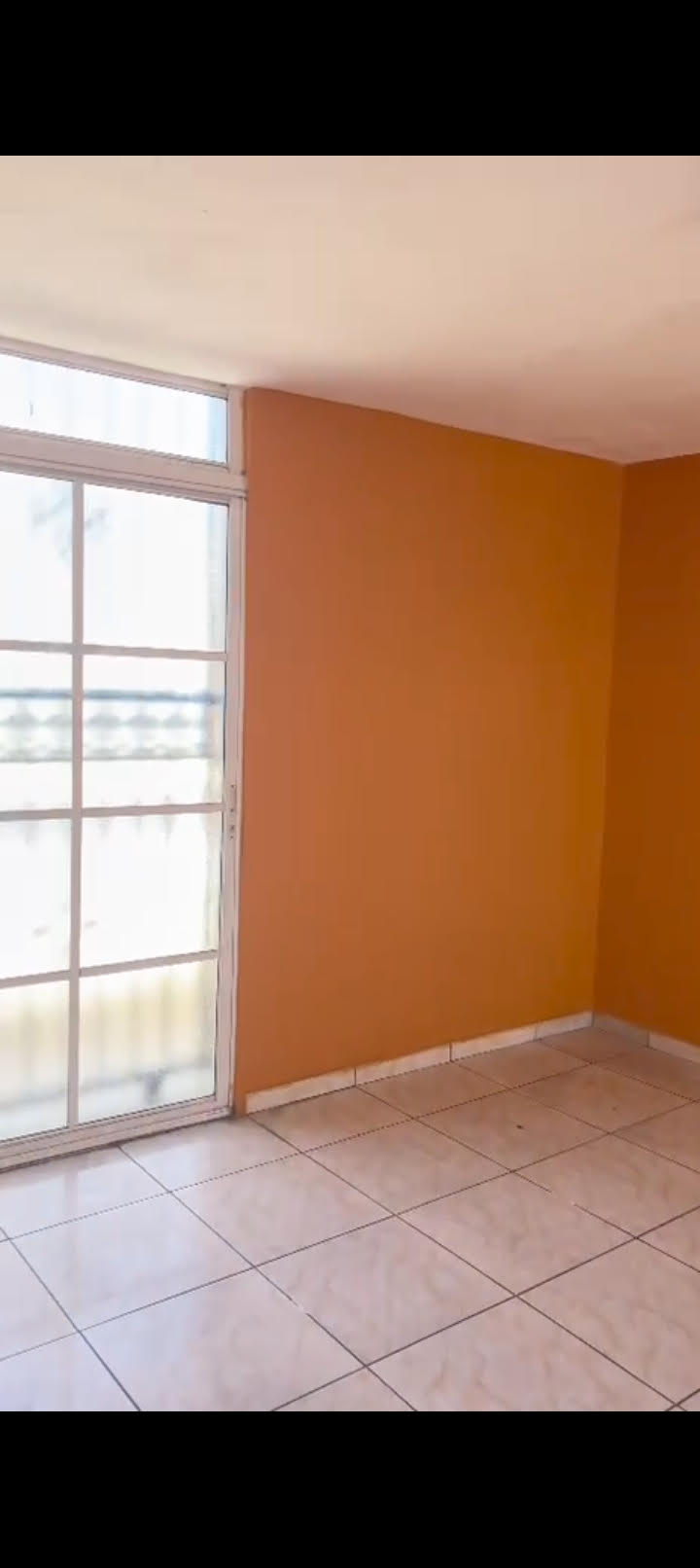 Apartamento Cerca del Barrio Chino de 4 habitaciones tiene terraza Foto 7293408-6.jpg