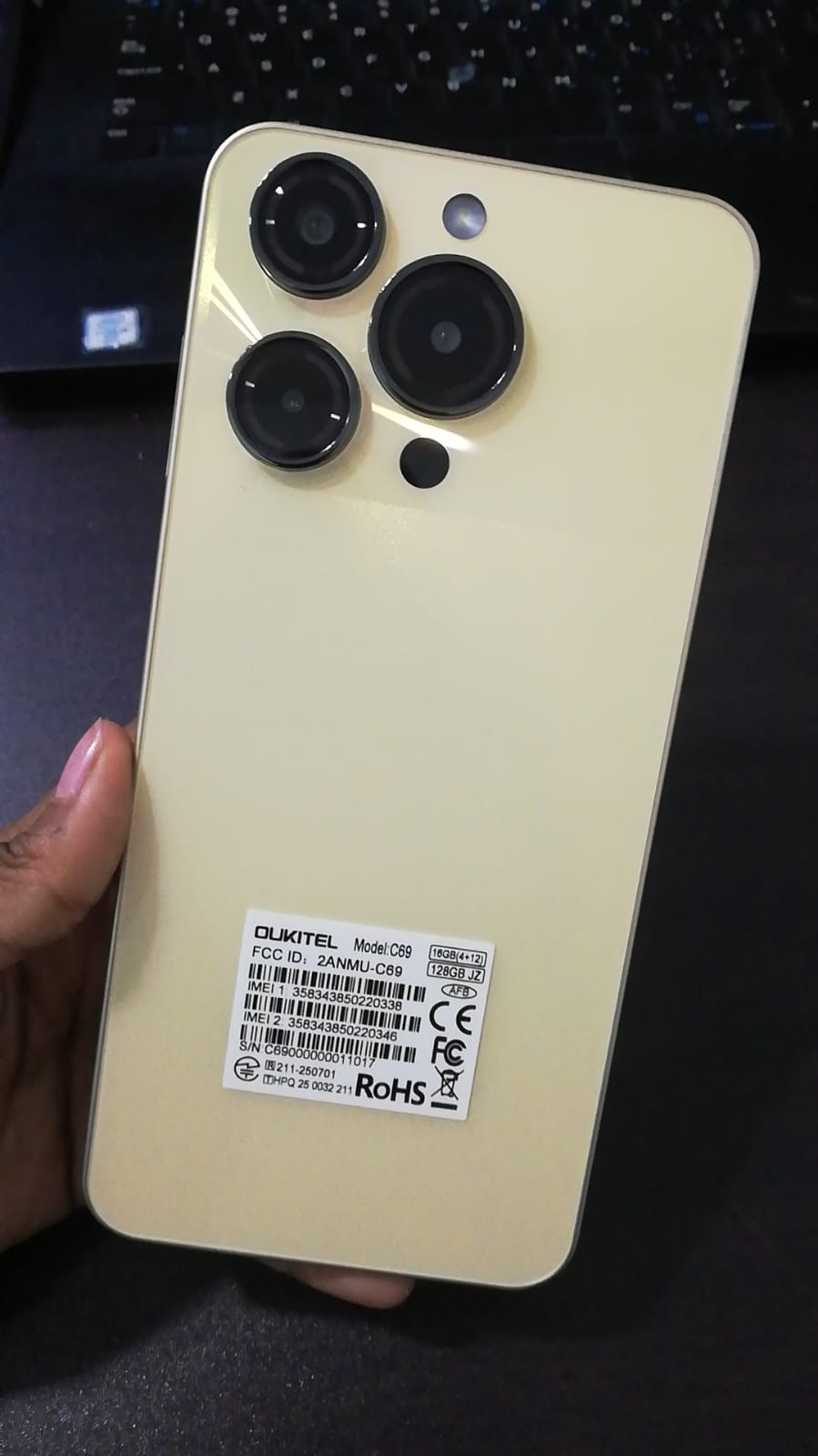 TELEFONO OUKITEL C69 1284GB nuevo cámara HD y batería fuerte Foto 7293440-1.jpg
