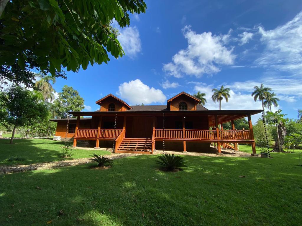 Lujosa y paradisíaca finca de 500 tareas con casa campestre o cabaña m Foto 7293768-2.jpg