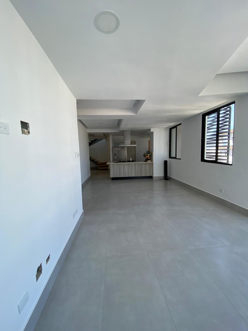 Penthouse Nuevo Amueblado en Venta en Evaristo Morales Foto 7294019-4.jpg