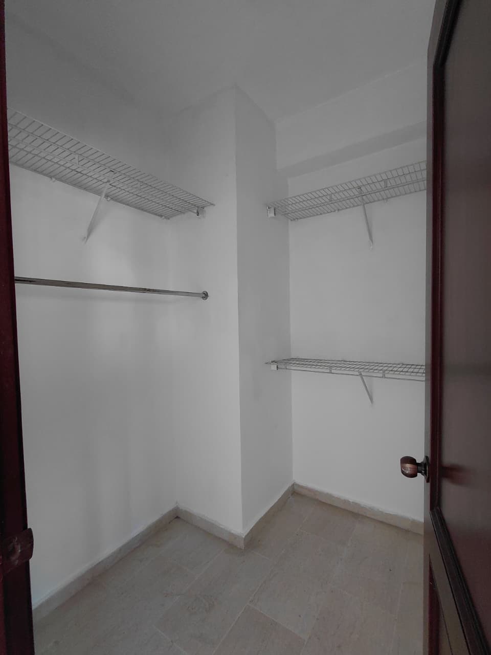 Apartamento en Alquiler  – Naco Distrito Nacional Frente al Parque de  Foto 7294038-8.jpg