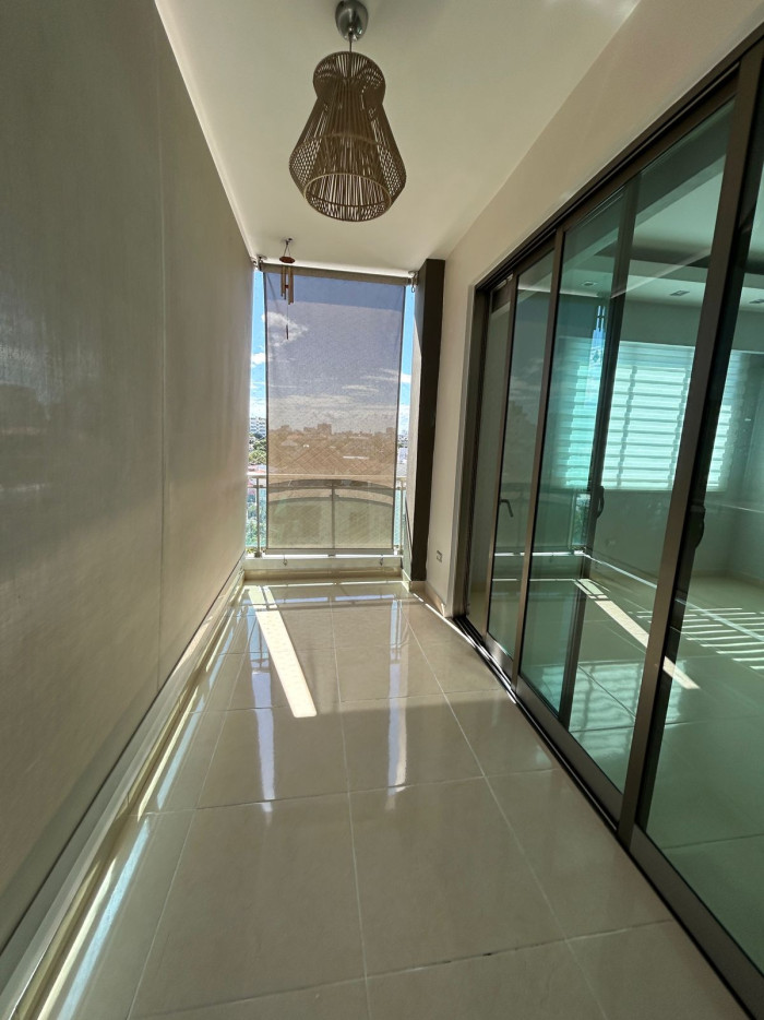 Apartamento en Alquiler 3 HABS – Evaristo Morales Santo Domingo Foto 7294072-6.jpg