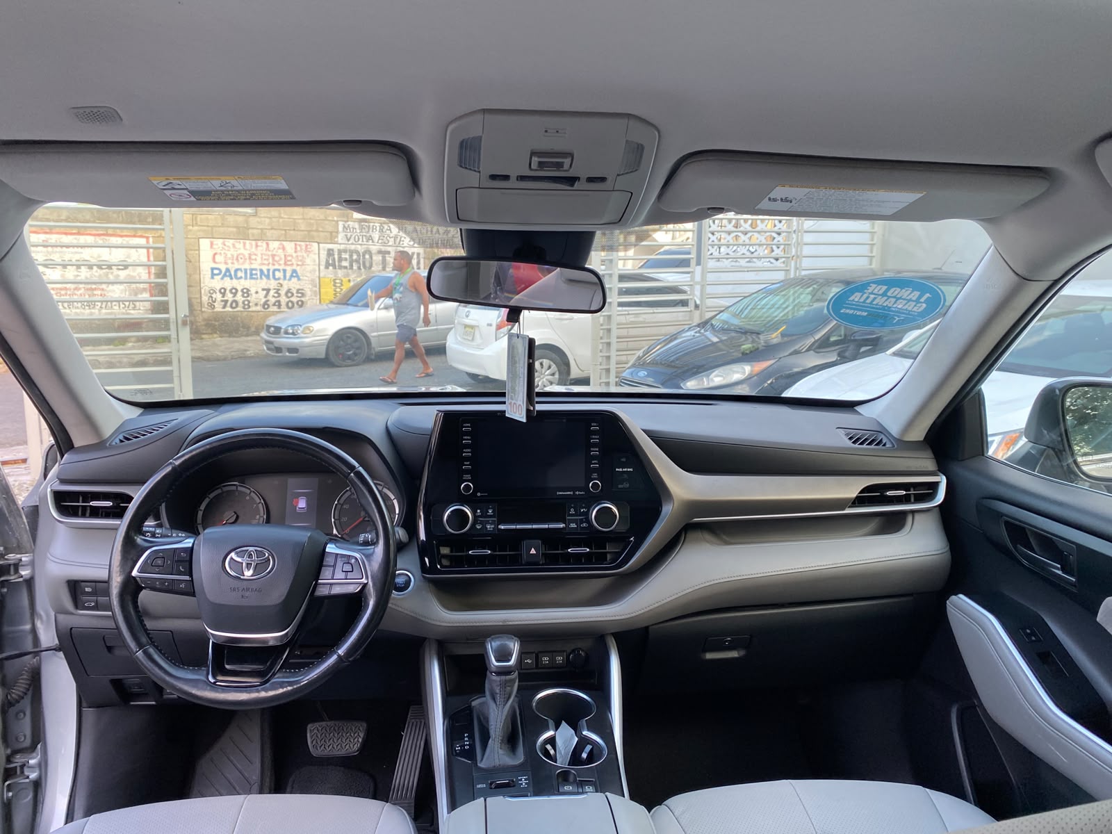 SE VENDE toyota highlander 2020 LE Foto 7294170-10.jpg