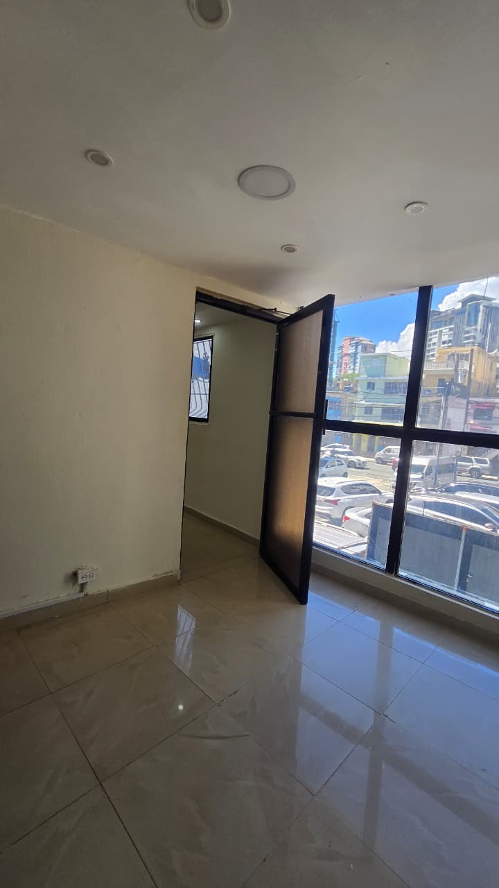Edificio en venta en Mata Hambre Santo Domingo Foto 7294239-10.jpg