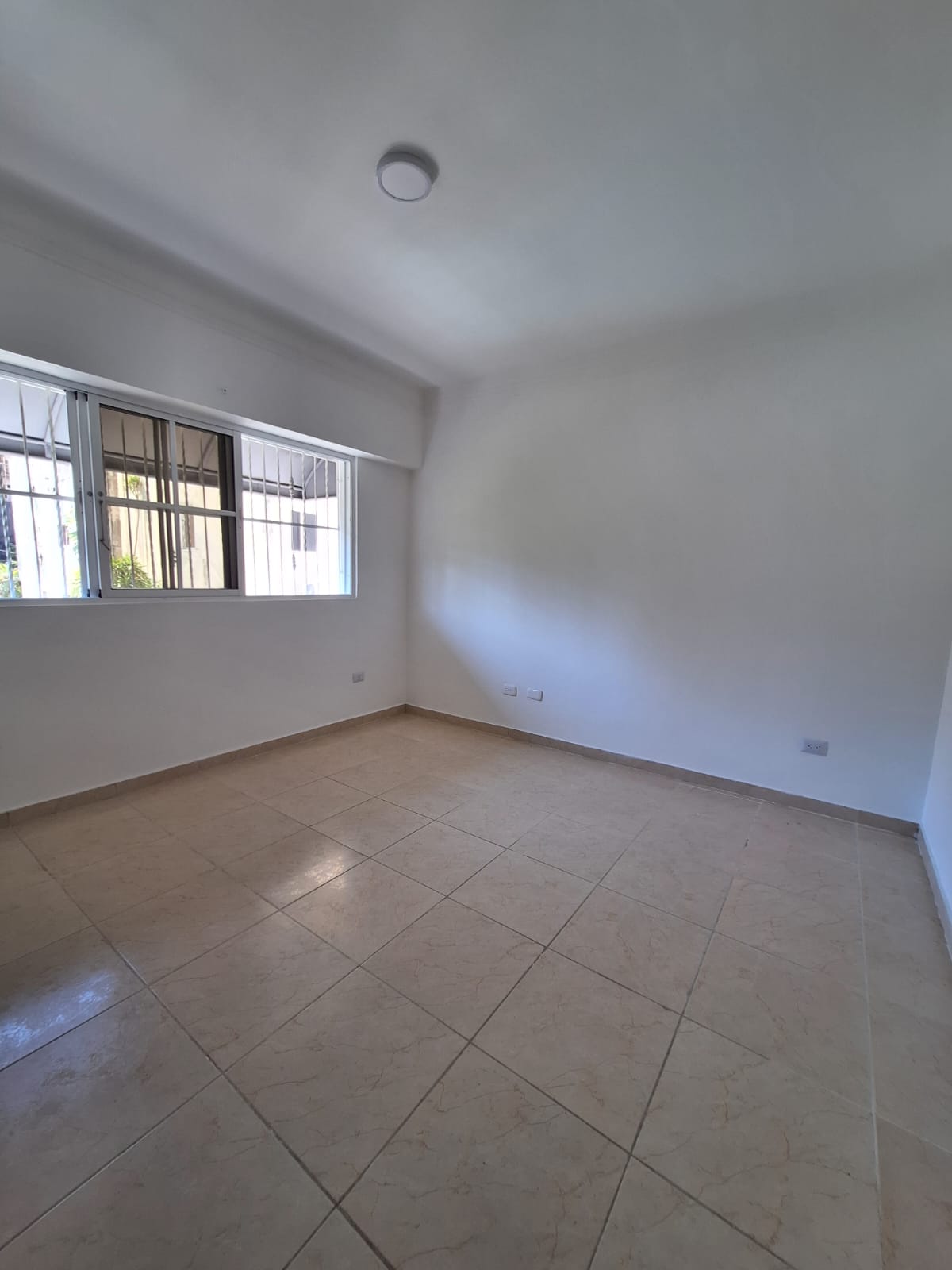 Rento Apartamento proximo al Hotel Dominican Fiesta Los Cacicazgos  Foto 7294428-8.jpg