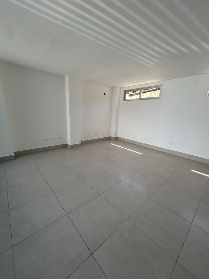 Local comercial ideal para cualquier tipo de negocio en los prados  Foto 7294444-6.jpg