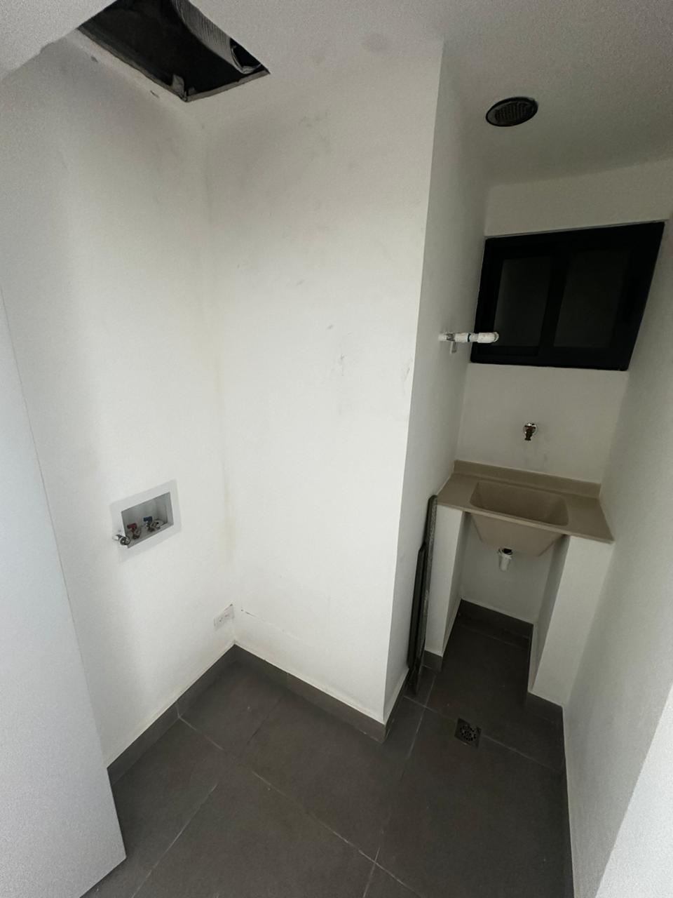 Rento Hermoso Apartamento Piso Alto En Moderna Torre En Gazcue  Foto 7294459-2.jpg