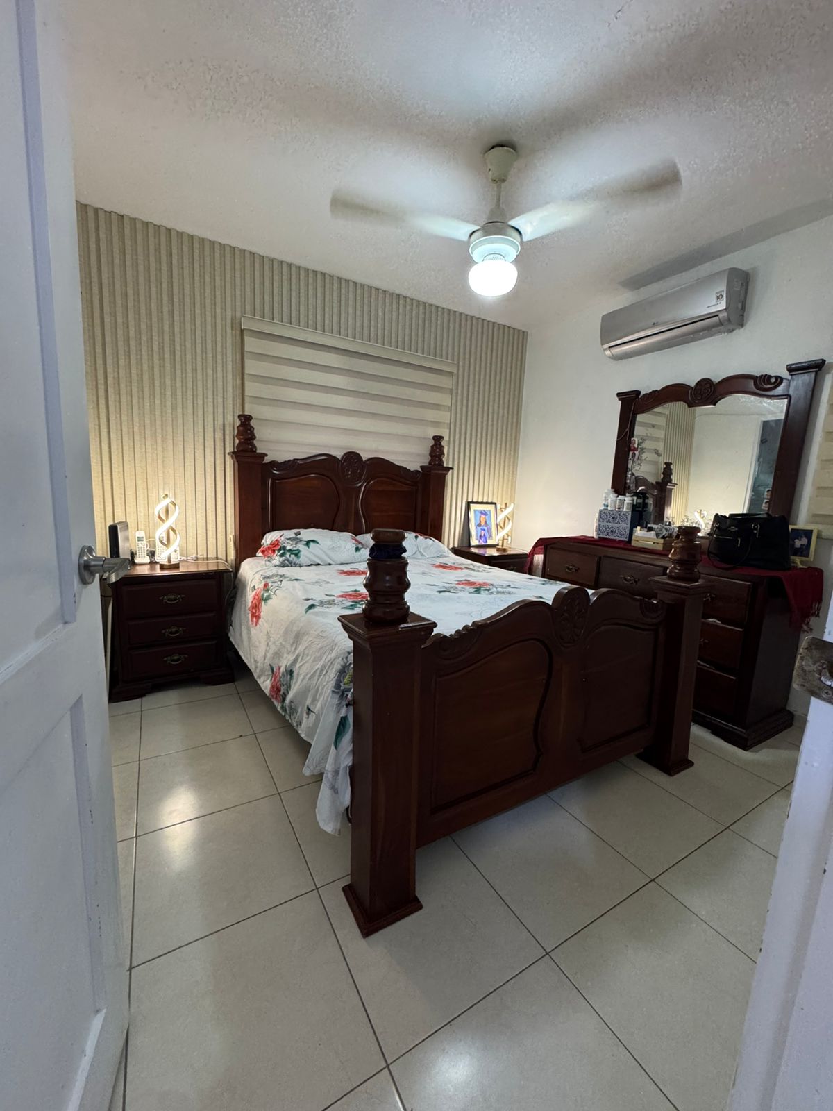 Apartamento en Venta con terraza Prol. 27 de Febrero Foto 7294774-13.jpg