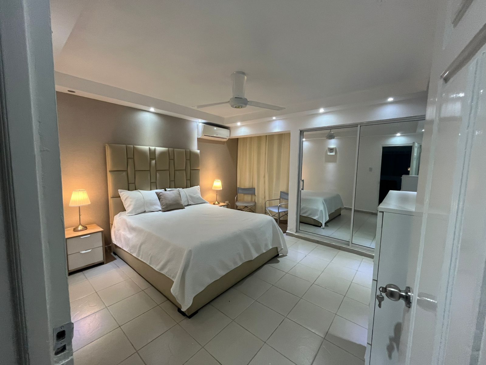 Apartamento Amueblado en Alquiler – Evaristo Morales Foto 7294866-6.jpg