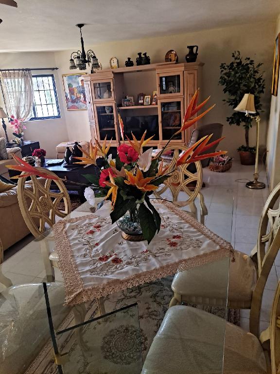 Apartamento en 1er piso de 159 m2 en La Romana con una ubicación privi Foto 7294980-2.jpg
