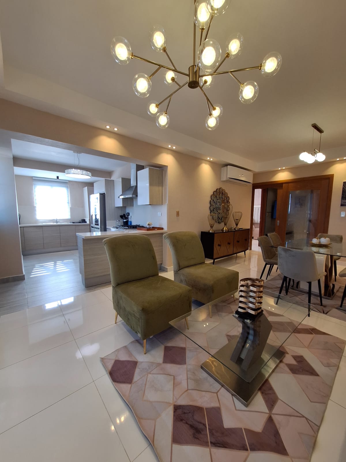 IMPERDIBLE! EXCLUSIVO APARTAMENTO AMUEBLADO EN LA JULIA  Foto 7295001-1.jpg