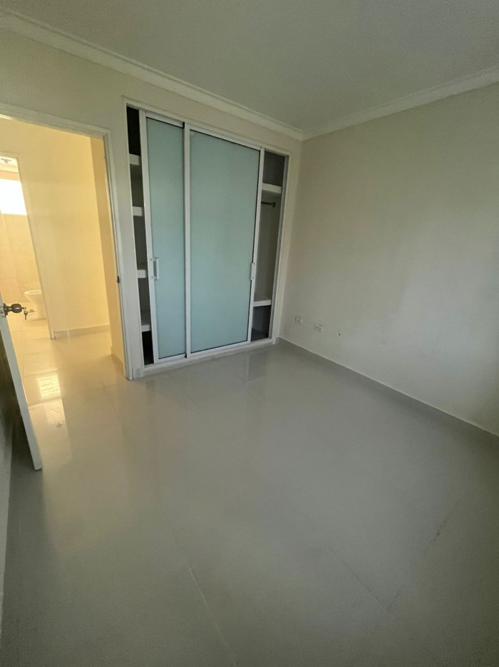 Apartamento en Alquiler de 3 Habitaciones en San Isidro  Foto 7295529-2.jpg