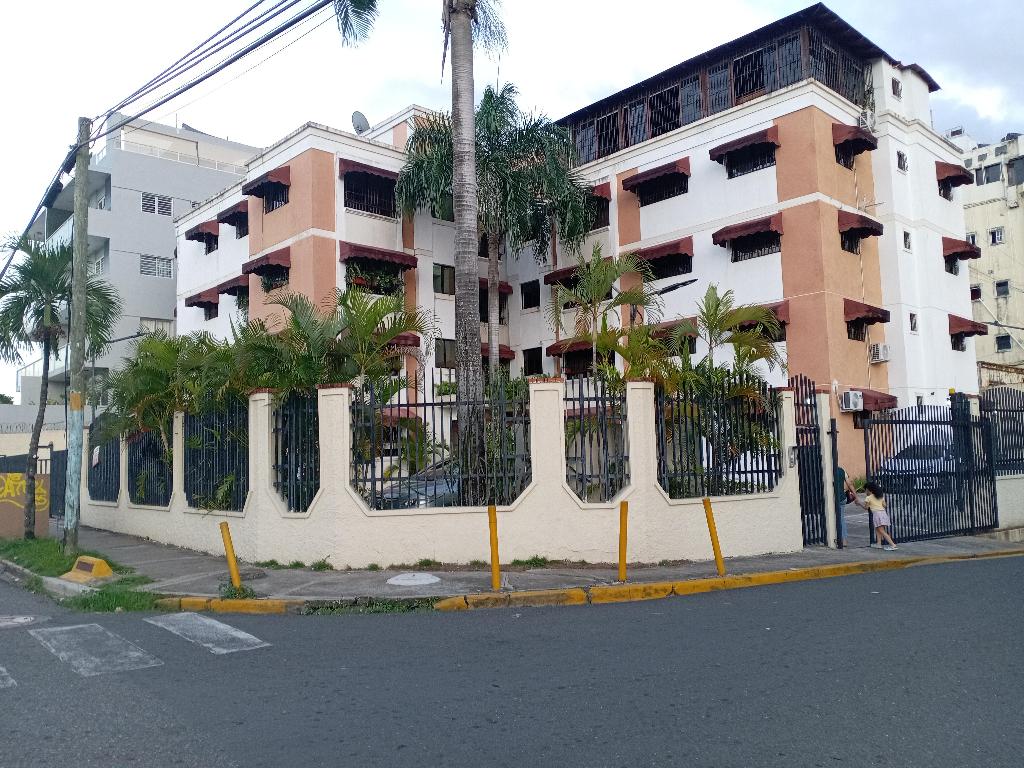 Apartamento en Arroyo Hondo  en Santo Domingo DN Foto 7295532-1.jpg