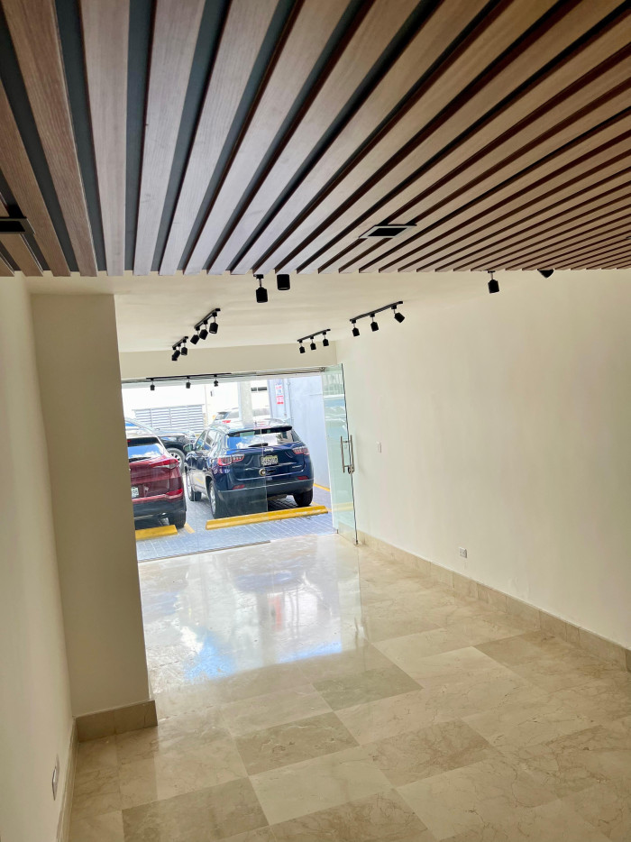 SE ALQUILA LOCAL COMERCIAL – EVARISTO MORALES Foto 7295554-1.jpg