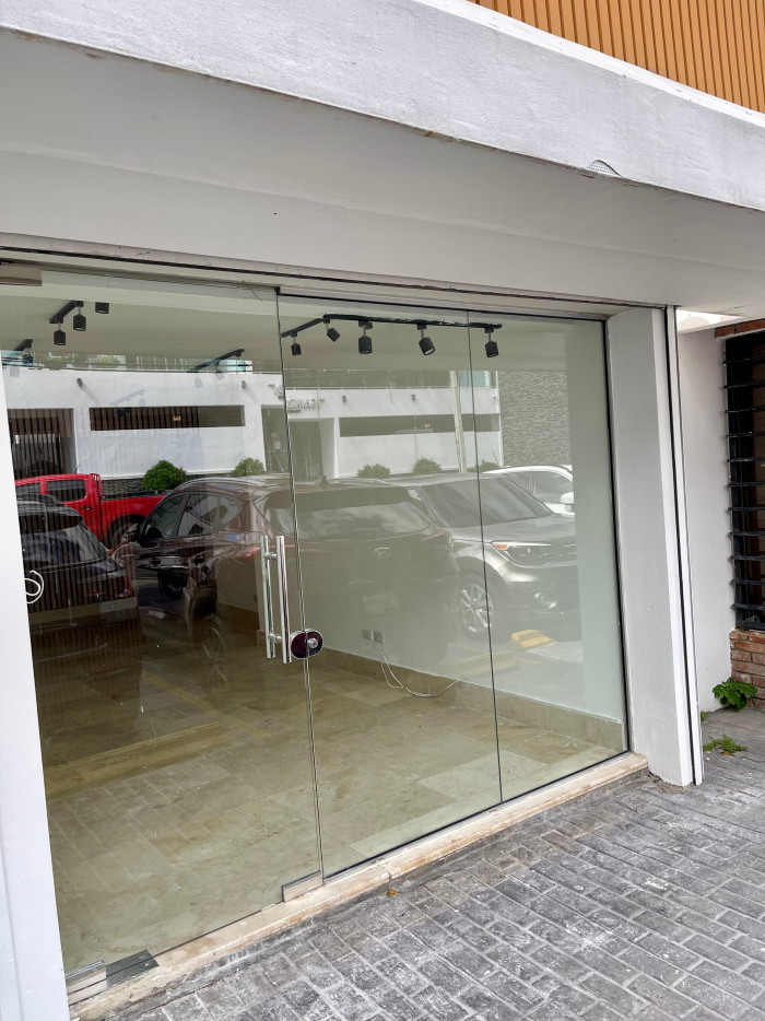 SE ALQUILA LOCAL COMERCIAL – EVARISTO MORALES Foto 7295554-7.jpg