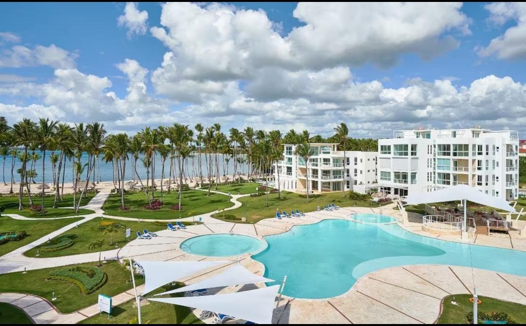 Rento apartamentos de 2 habitaciones en Playa Nueva Romana  Foto 7295903-1.jpg