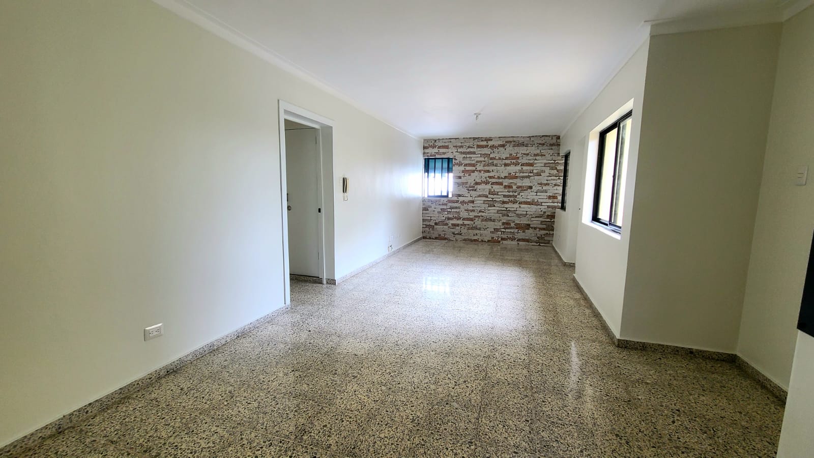APARTAMENTO EN ALQUILER EN LOS CACICAZGOS Foto 7295929-1.jpg