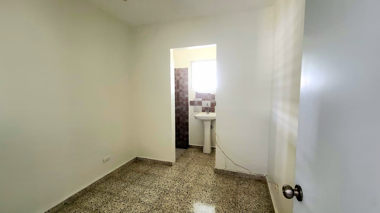 APARTAMENTO EN ALQUILER EN LOS CACICAZGOS Foto 7295929-2.jpg