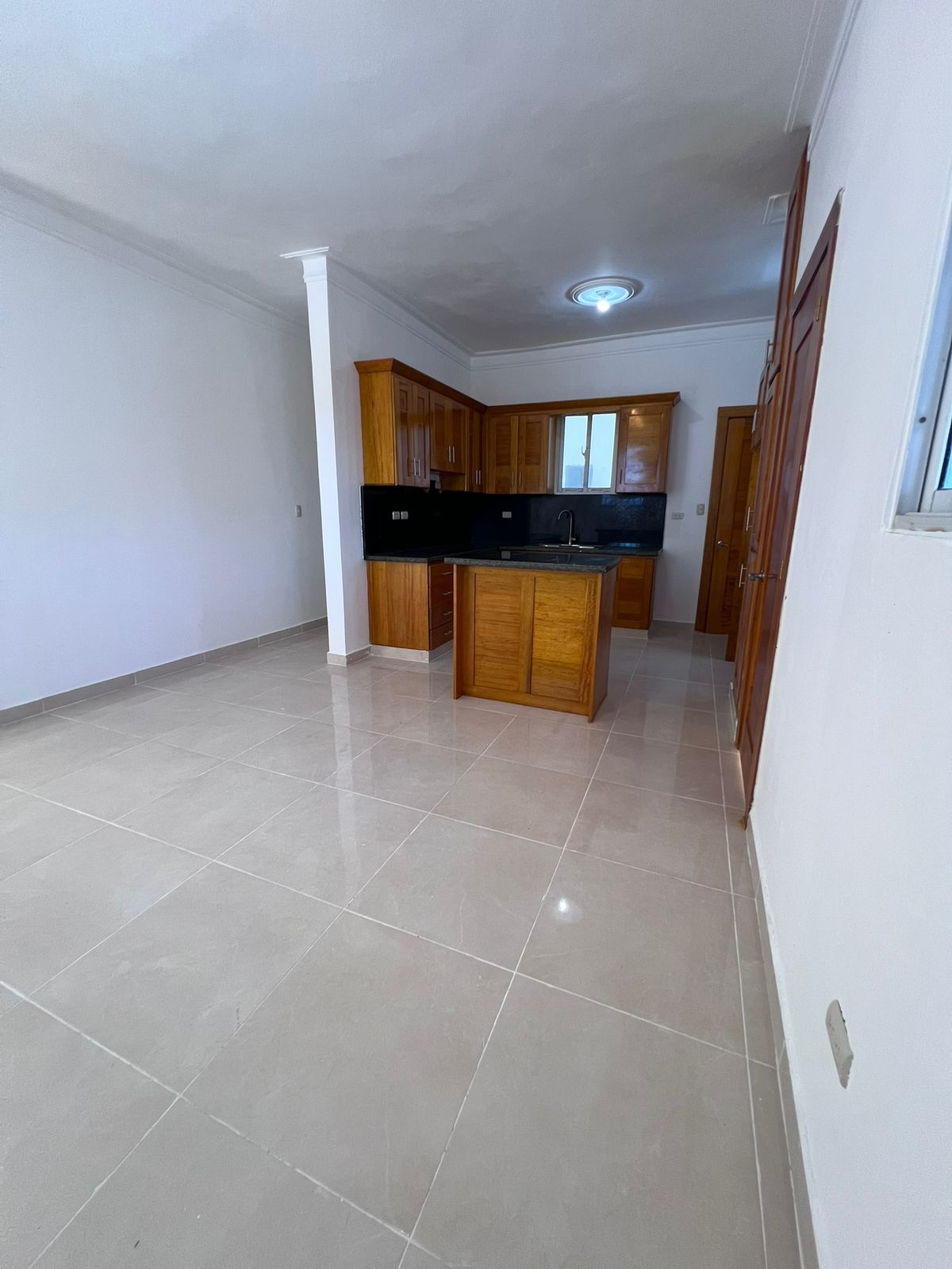???? VENTA DE CASA – PRÓXIMO A HIPER OLÉ JOAQUN BALAGUER Foto 7296112-6.jpg
