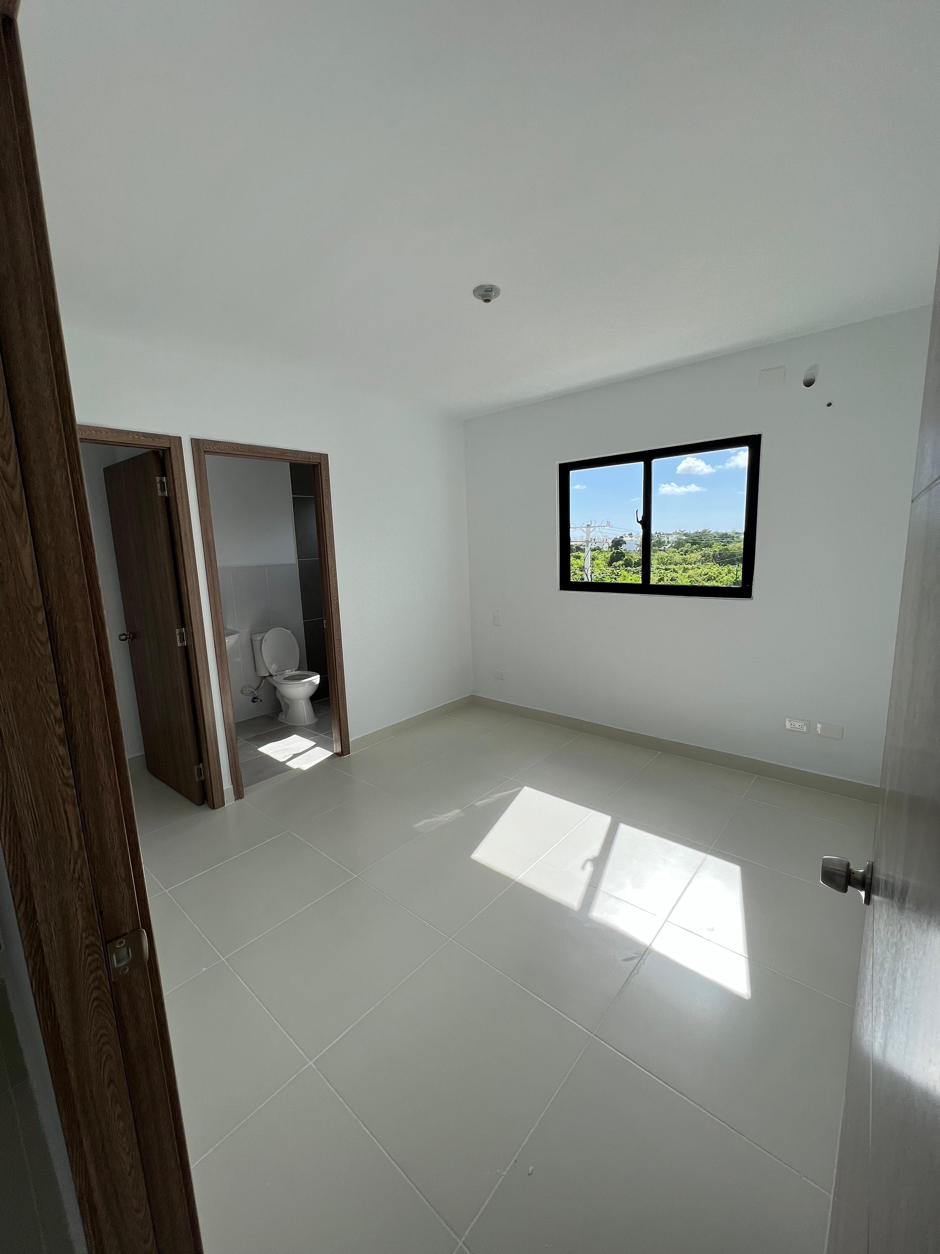 VENDO 3 APTOS NUEVOS A ESTRENAR EN BÁVARO PUNTA CANA Foto 7296180-13.jpg