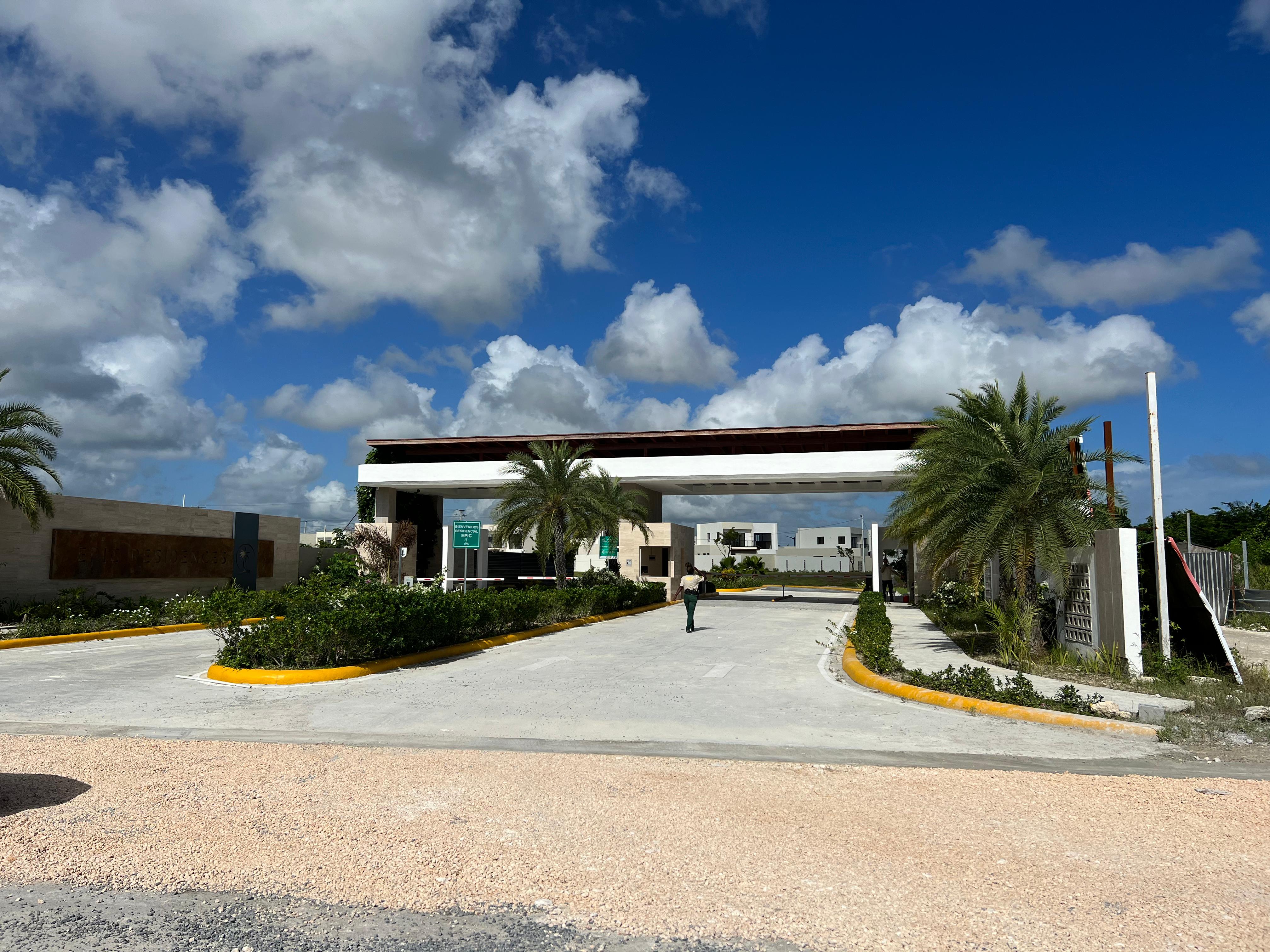 VENDO 3 APTOS NUEVOS A ESTRENAR EN BÁVARO PUNTA CANA Foto 7296180-5.jpg