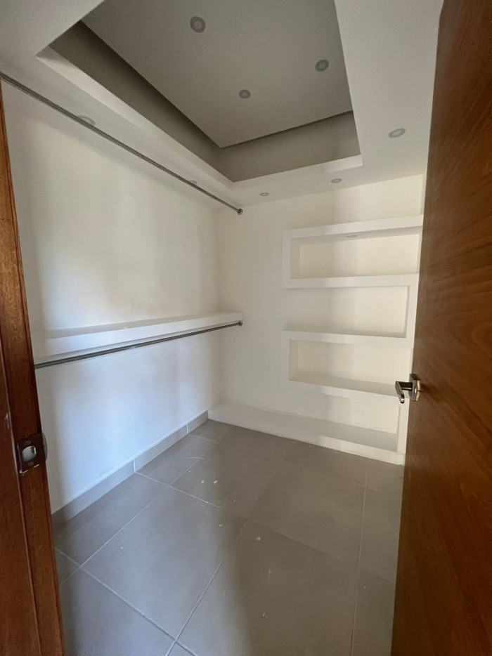 Apartamento en Alquiler – El Millón Santo Domingo Foto 7296201-5.jpg