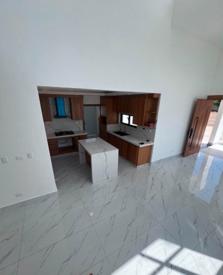 ???? VENTA DE CASA EN PROYECTO CERRADO – ESTILO MIAMI GURABO AL MEDIO Foto 7296419-7.jpg