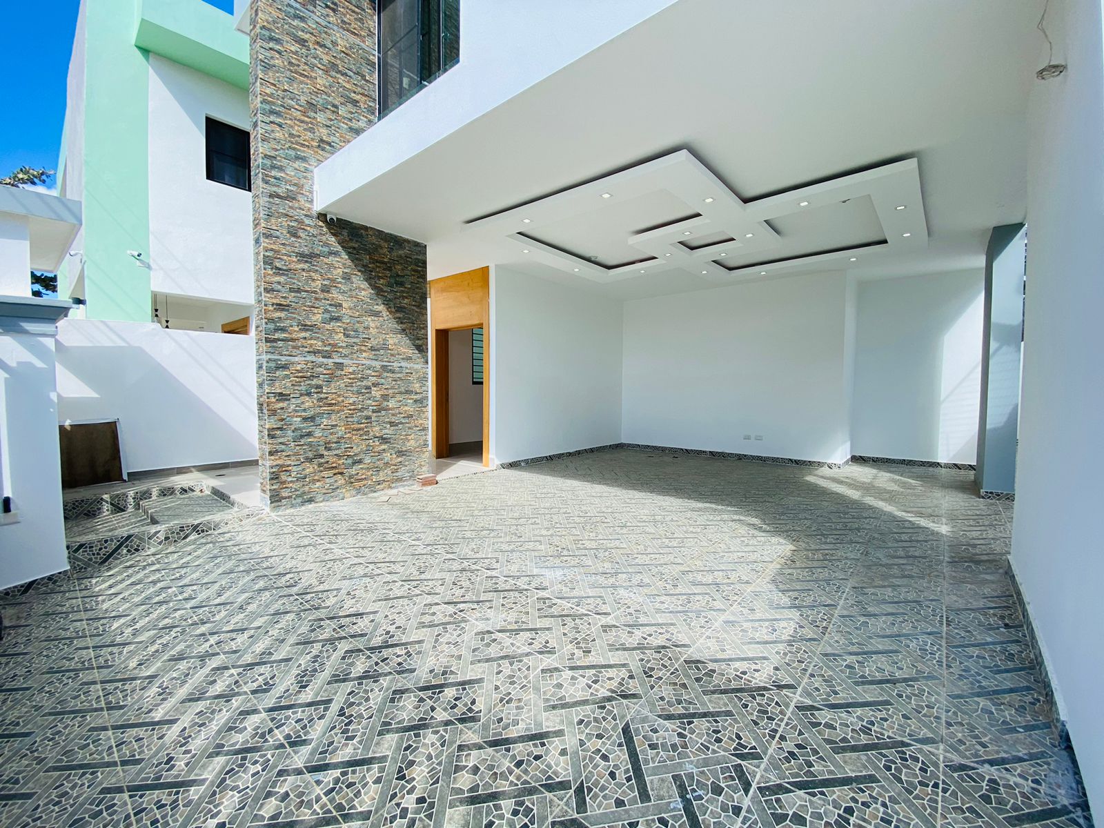 Casa con 3 Habitaciones y Piscina de Venta en Urb. Palmas del Valle! Foto 7296429-4.jpg