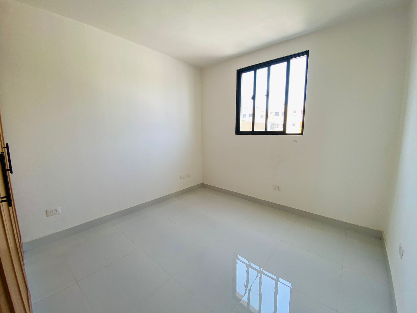 Apartamento de 3 Habitaciones Piscina y 2 Parqueos de Venta en Gurabo Foto 7296432-15.jpg