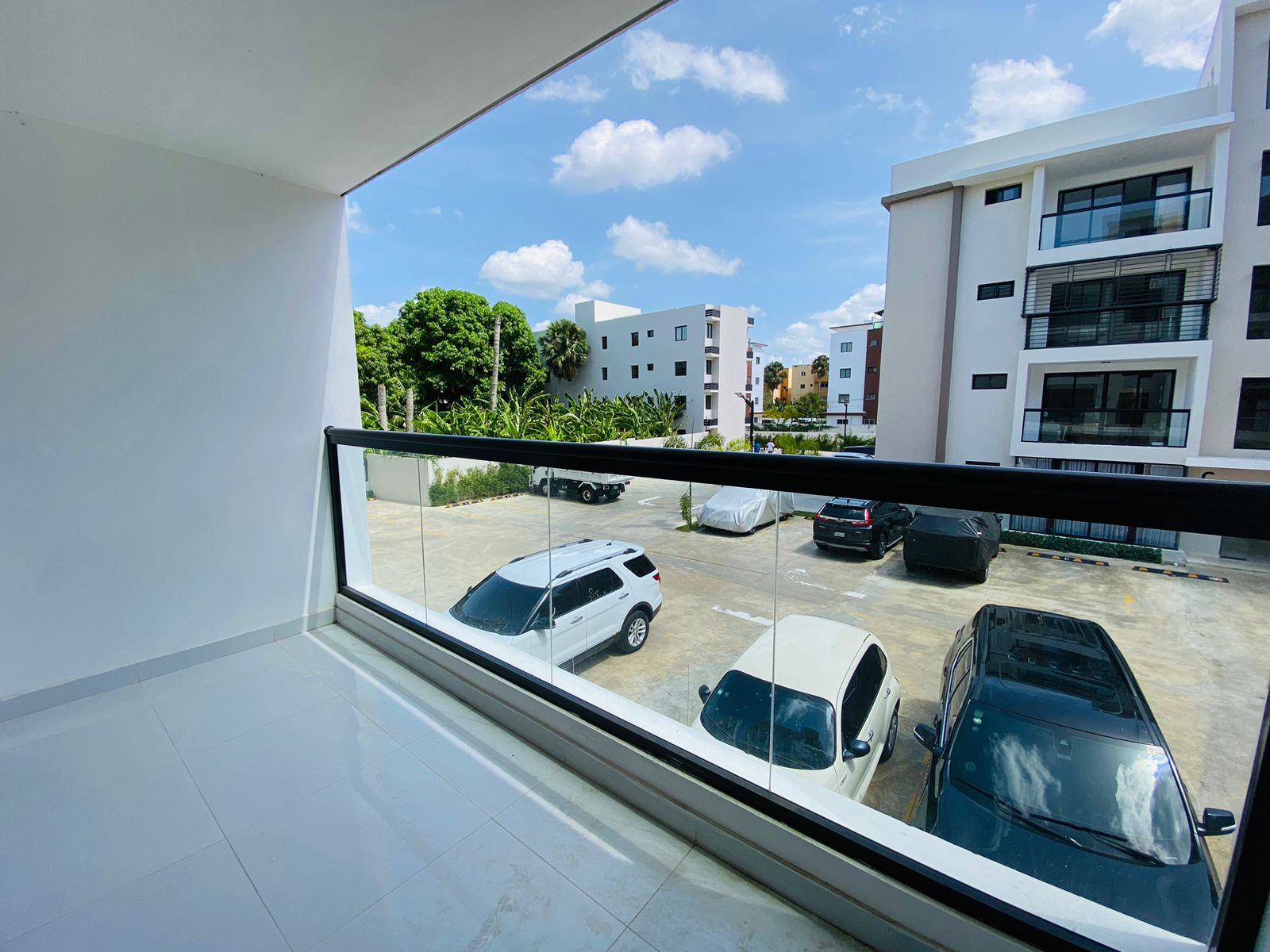 Apartamento de 3 Habitaciones Piscina y 2 Parqueos de Venta en Gurabo Foto 7296432-4.jpg