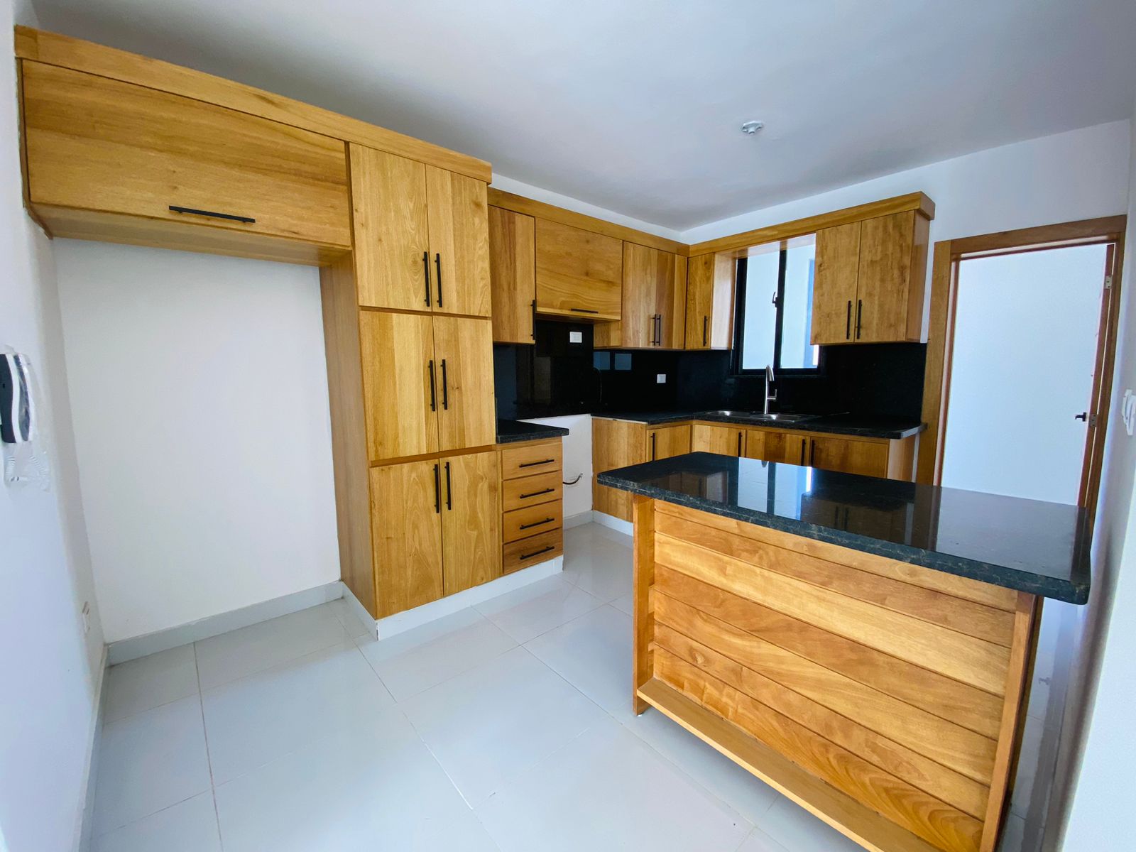 Apartamento de 3 Habitaciones Piscina y 2 Parqueos de Venta en Gurabo Foto 7296432-8.jpg
