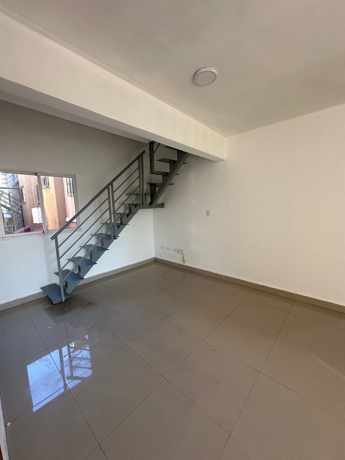 Vendo Apartamento Con amplios espacios y excelente distribución.  Ubic Foto 7296879-4.jpg