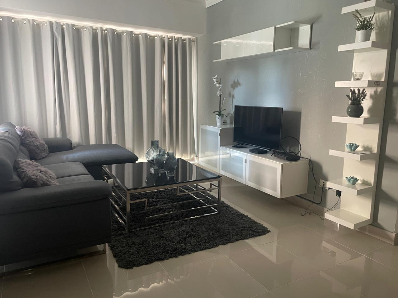 Apartamento amueblado 2 hab en Gazcue Foto 7297841-1.jpg