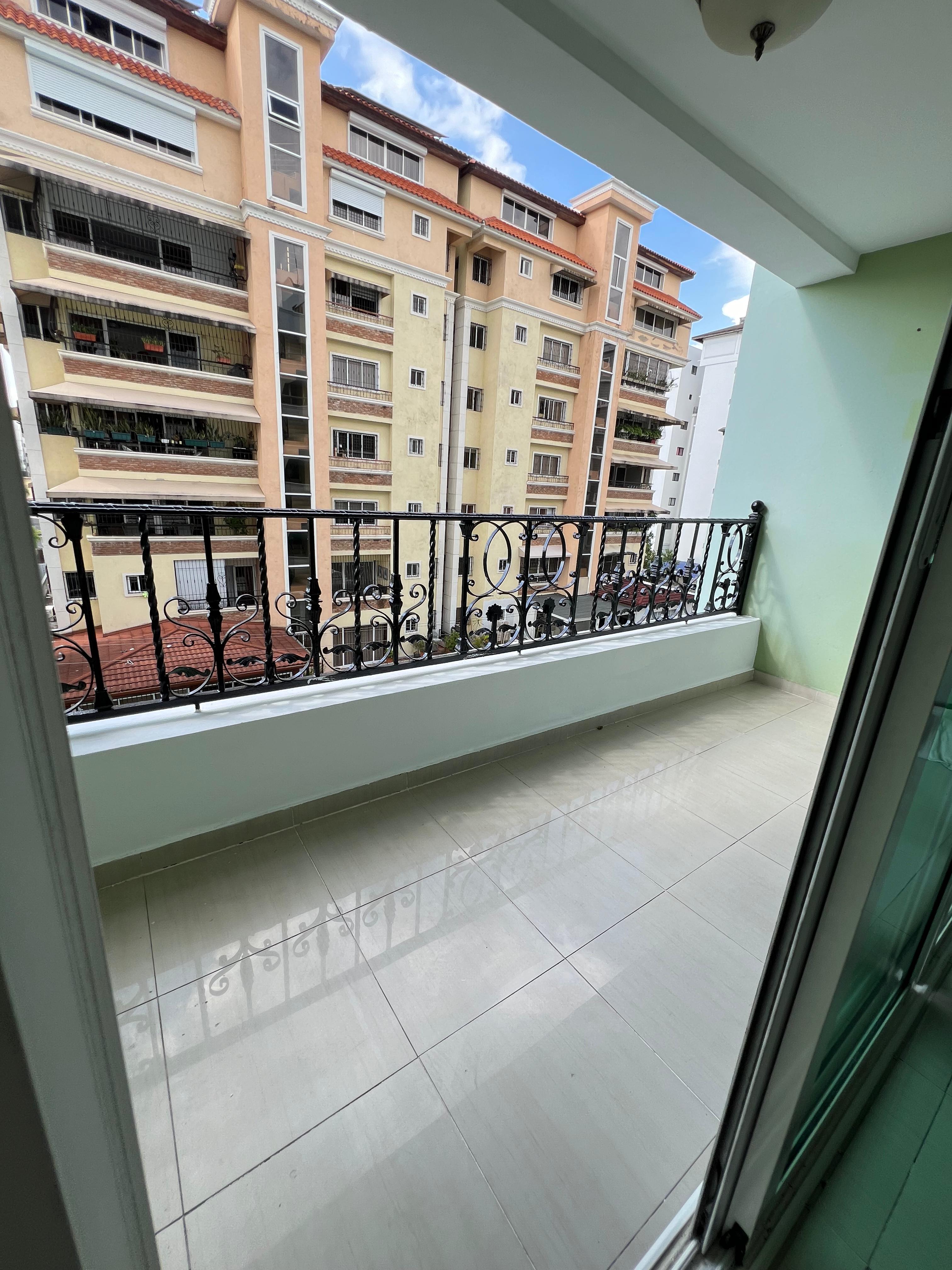 Apartamento en alquiler en Evaristo Morales 2 hab Foto 7298004-14.jpg