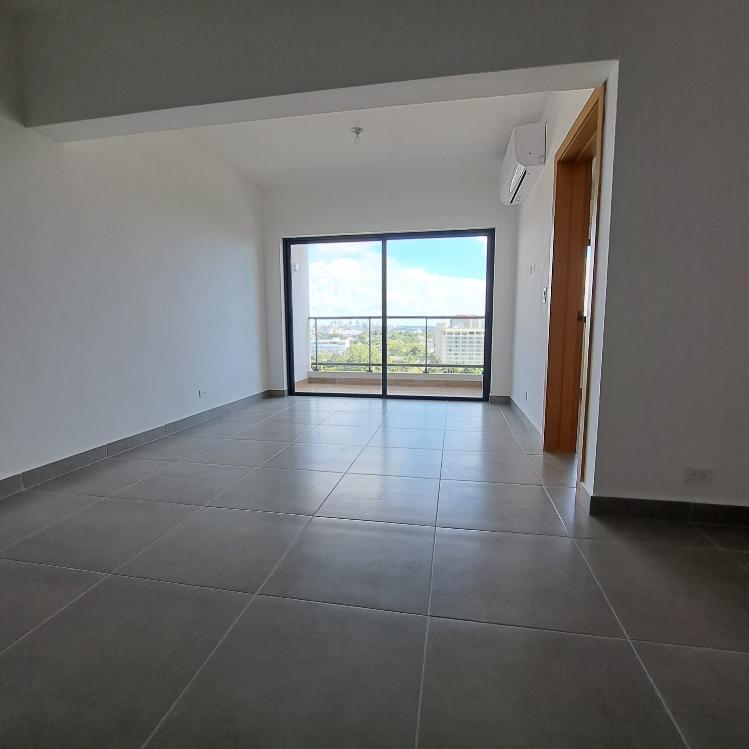 Apartamento con Línea Blanca en Alquiler en Gazcue Foto 7298031-8.jpg