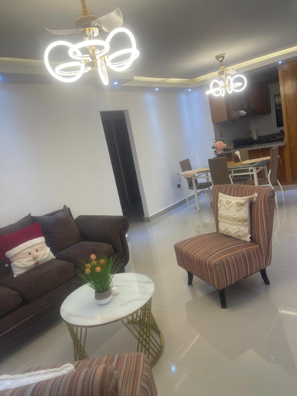 Hermoso apto amueblado en la Republica de Colombia de 3 habitaciones Foto 7298582-3.jpg